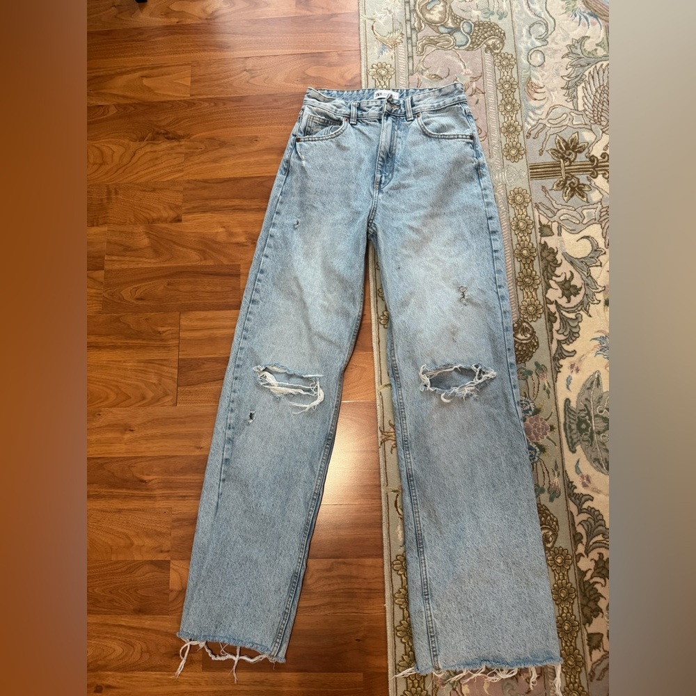 Zara Light Wash Jeans